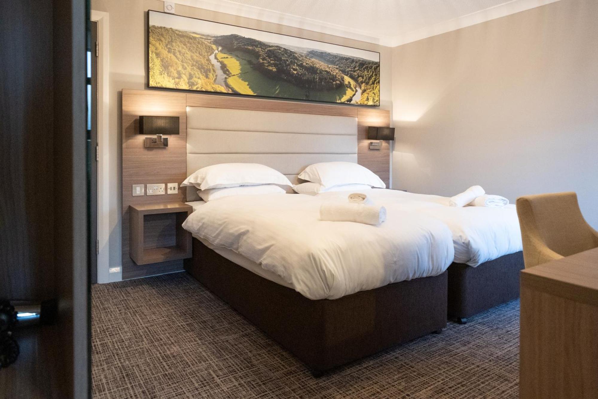 Riverside Hotel Cirencester Buitenkant foto