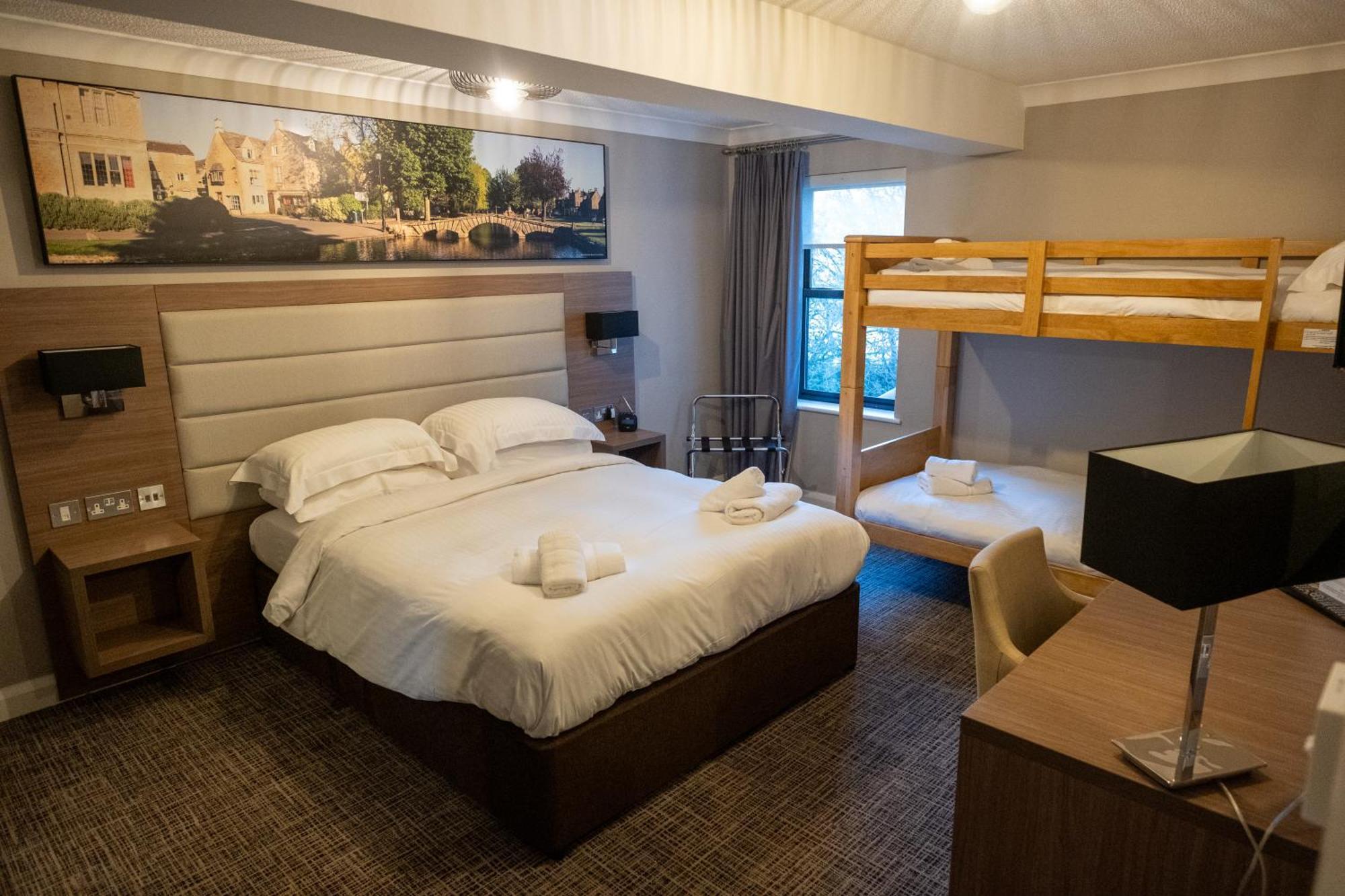 Riverside Hotel Cirencester Buitenkant foto