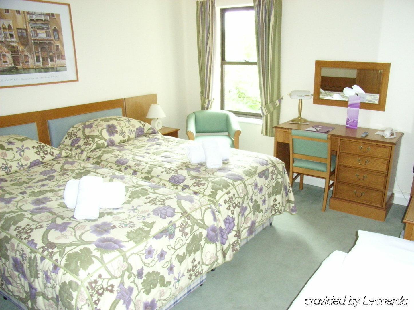 Riverside Hotel Cirencester Buitenkant foto