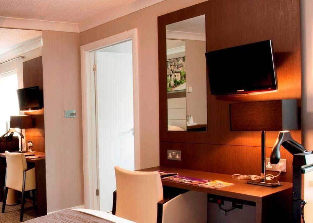 Riverside Hotel Cirencester Buitenkant foto
